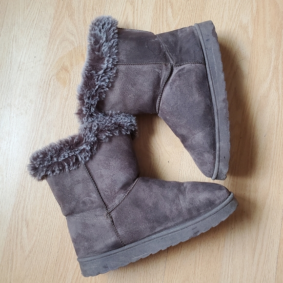 J Mark Woman's Suade Warm Winter Boots Size 9. - Picture 3 of 10